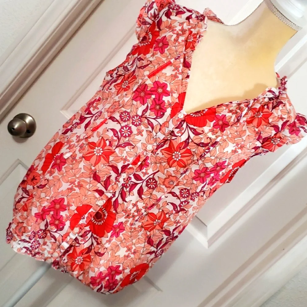 Old Navy Top - Picture 1 of 7